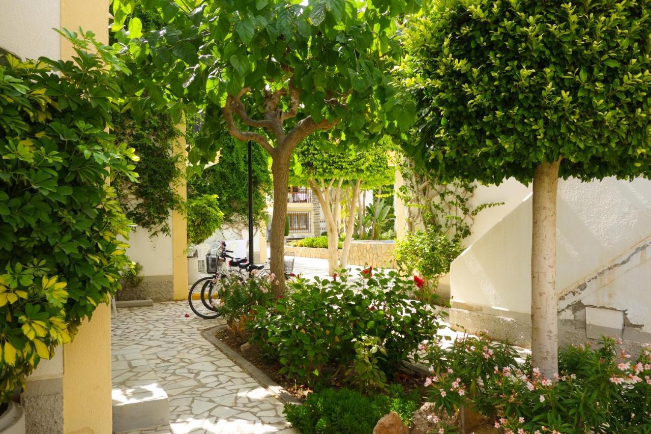 Apartamento Oasis Playas de Vera Esterno foto